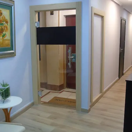 Pension Oviedo Guest house