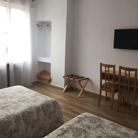 Pension Oviedo Guest house